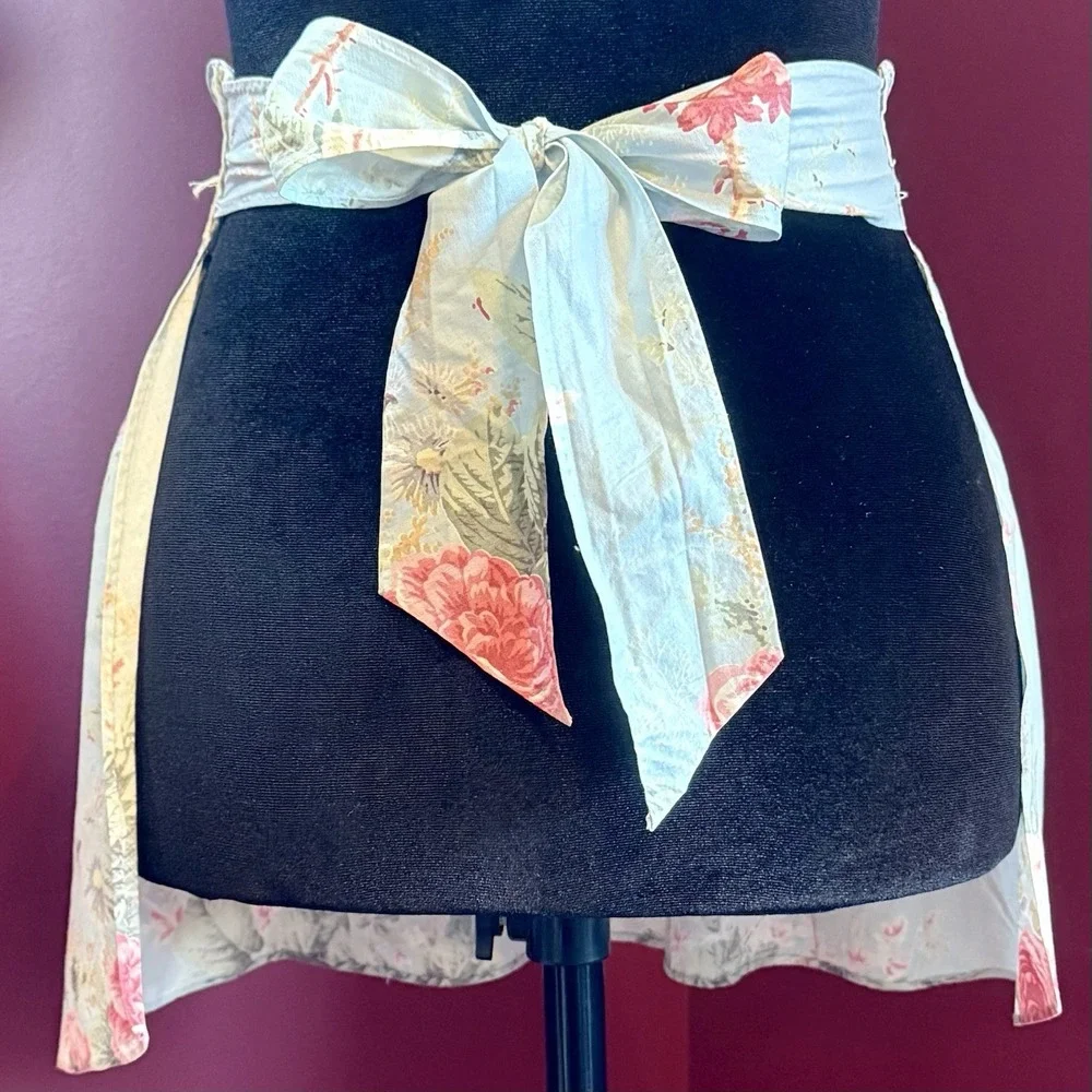 VTG 1950s MCM Handmade Floral Kitchen Housewife Apron Cotton French Blue & Roses